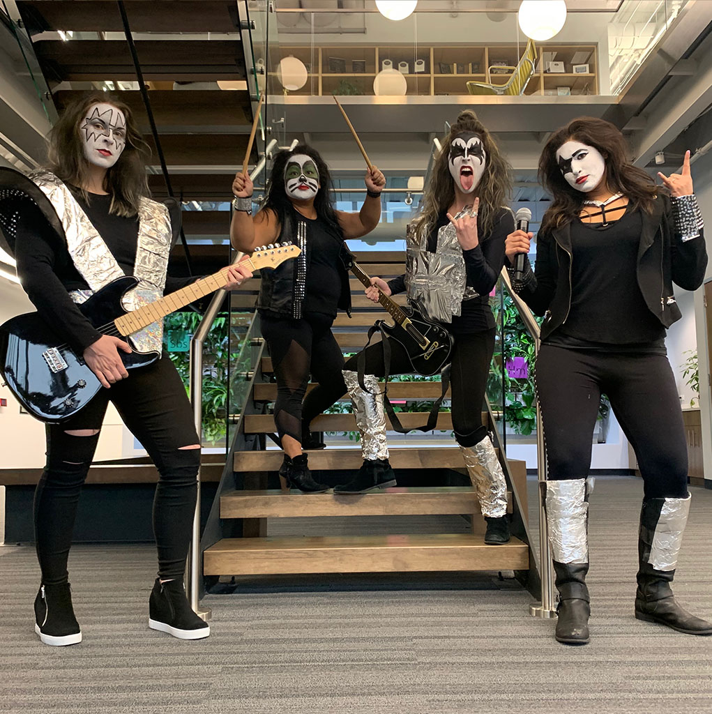 KISS HALLOWEEN COSTUMES